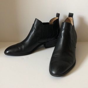 Bass black leather booties